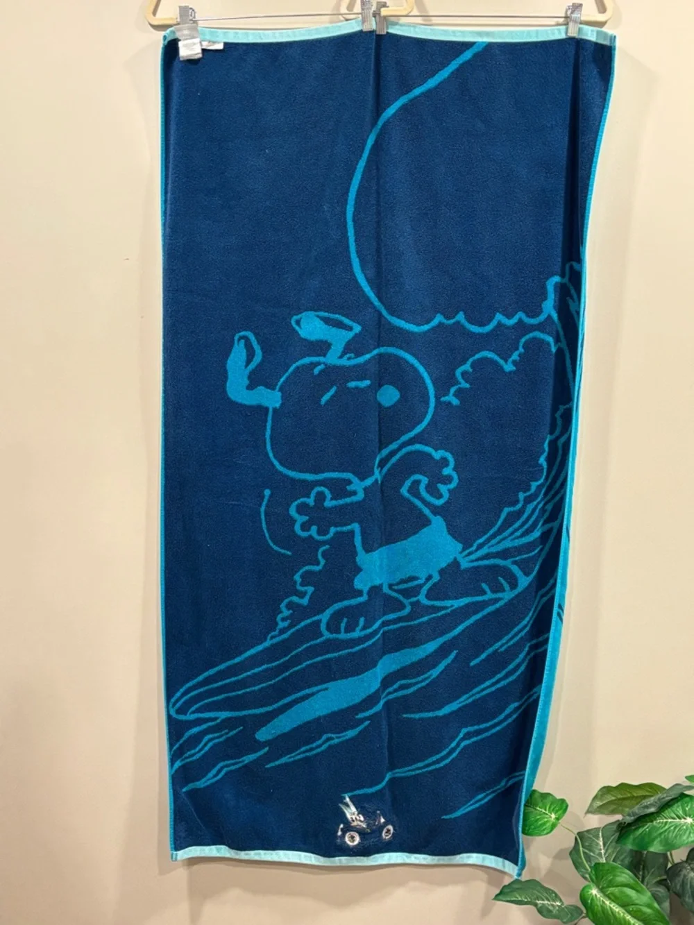 Peanuts Blue Snoopy Surfing Beach Towel with Embroidery